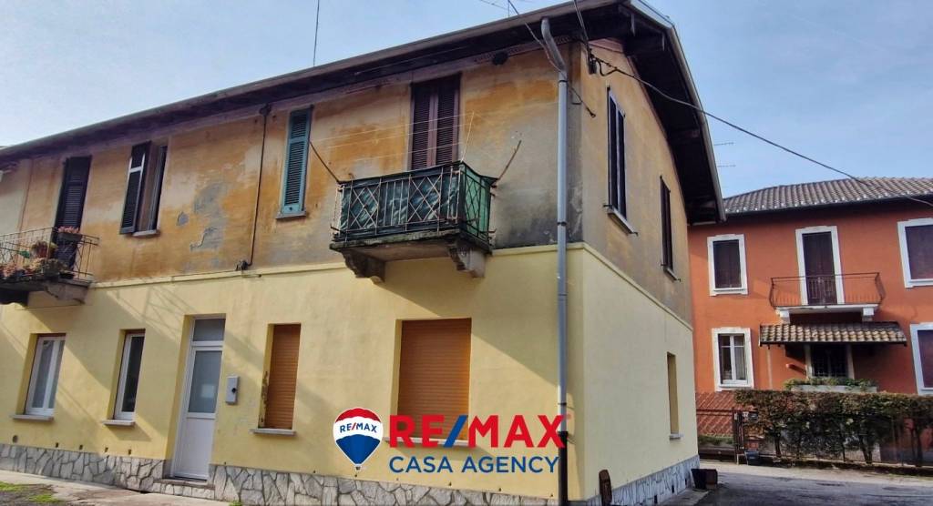 appartamento in vendita a Varese in zona Bobbiate