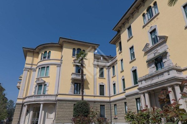 appartamento in vendita a Varese in zona Giubiano