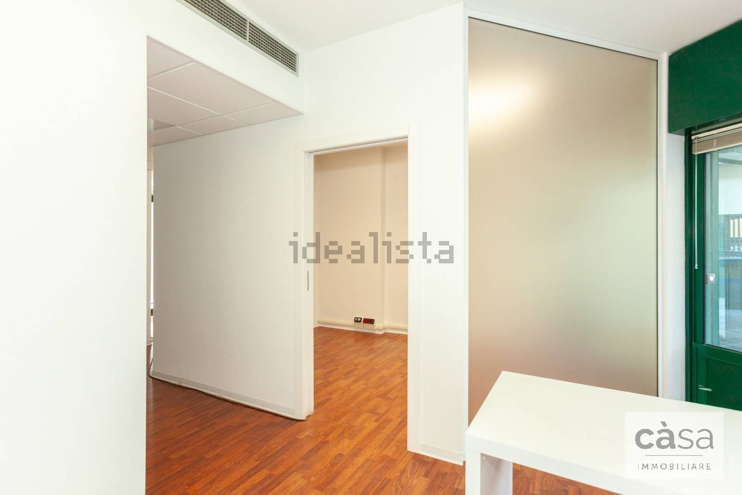 ufficio in vendita a Varese in zona Biumo