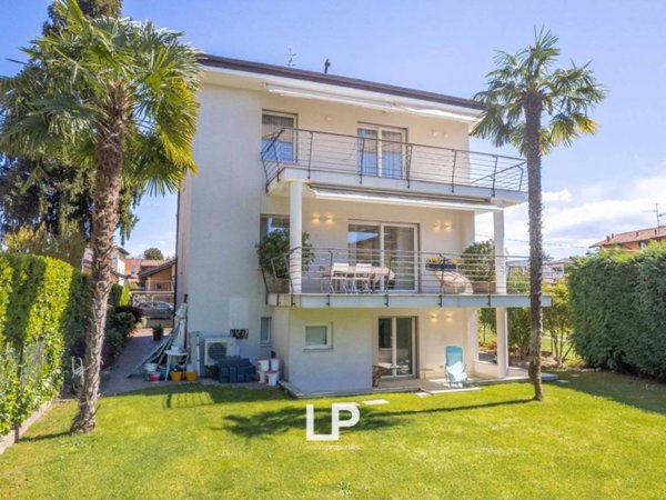 casa indipendente in vendita a Varese in zona Giubiano