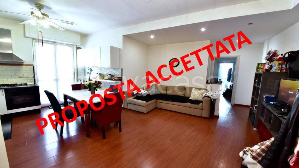 appartamento in vendita a Varese in zona Biumo