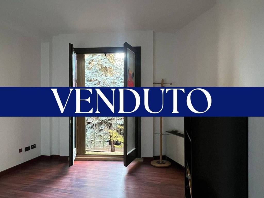 appartamento in vendita a Varese in zona Biumo