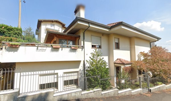 appartamento in vendita a Varese