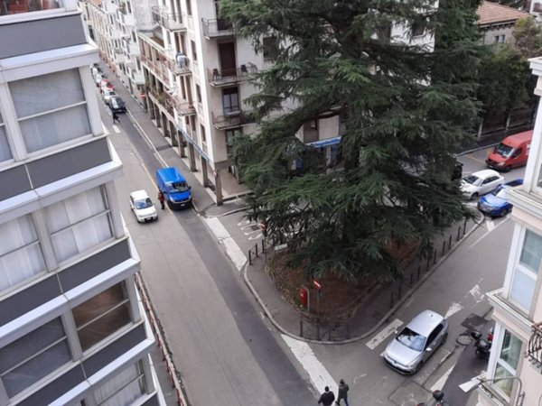 appartamento in vendita a Varese in zona Biumo