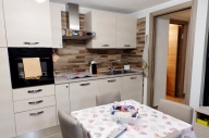 casa indipendente in vendita a Varese in zona San Fermo