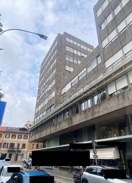 appartamento in vendita a Varese in zona Centro Città