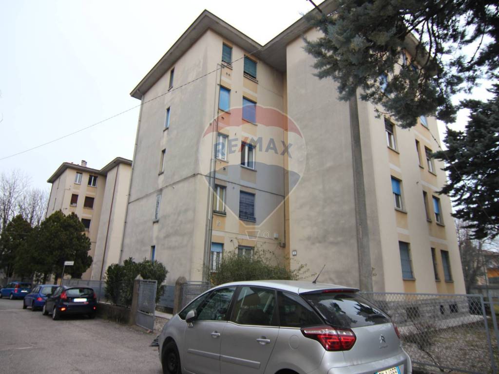 appartamento in vendita a Varese in zona Ippodromo