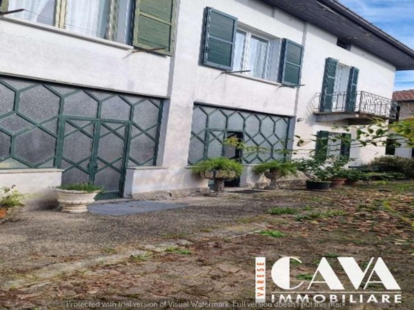 casa indipendente in vendita a Varese in zona Cartabbia