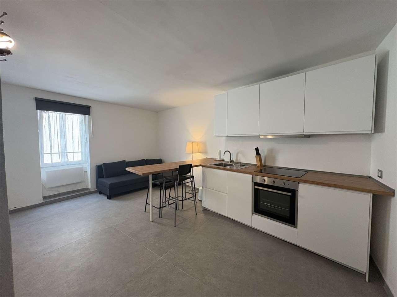 appartamento in vendita a Varese in zona Centro Città