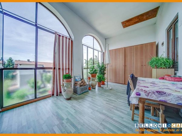 casa indipendente in vendita a Varese in zona Viale Belforte