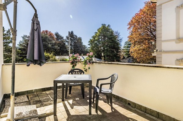 casa indipendente in vendita a Varese in zona Centro Città