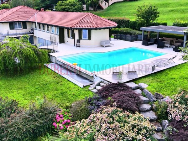 casa indipendente in vendita a Varese in zona Bobbiate