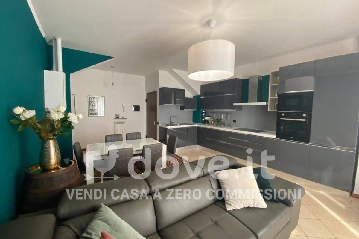 appartamento in vendita a Varese in zona Centro Città