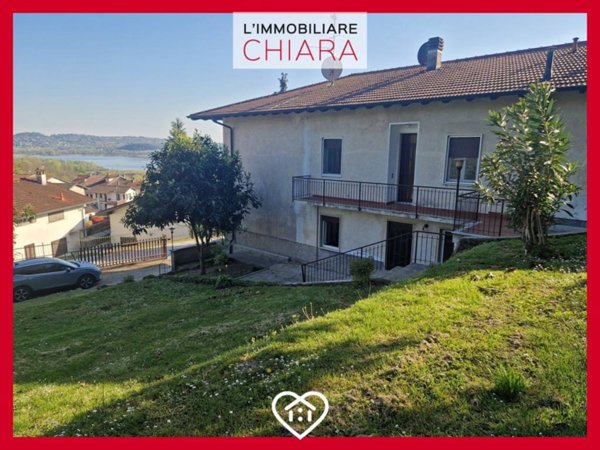 casa indipendente in vendita a Varese in zona Schiranna