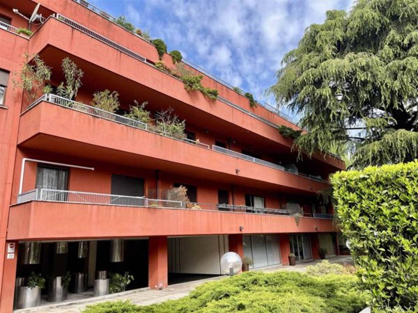 appartamento in vendita a Varese in zona Ippodromo