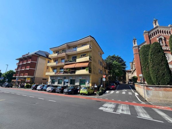 appartamento in vendita a Varese in zona Sant'Ambrogio