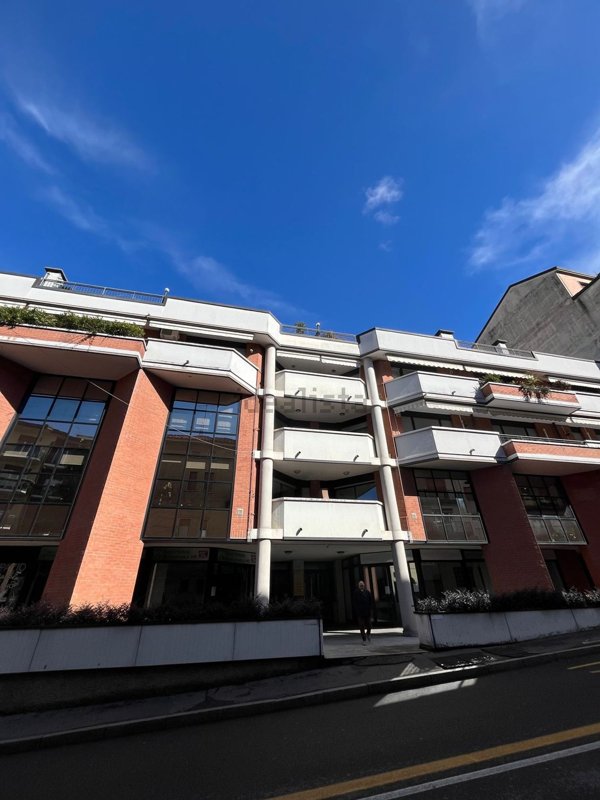 appartamento in vendita a Varese in zona Giubiano