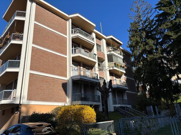 appartamento in vendita a Varese in zona Sant'Ambrogio