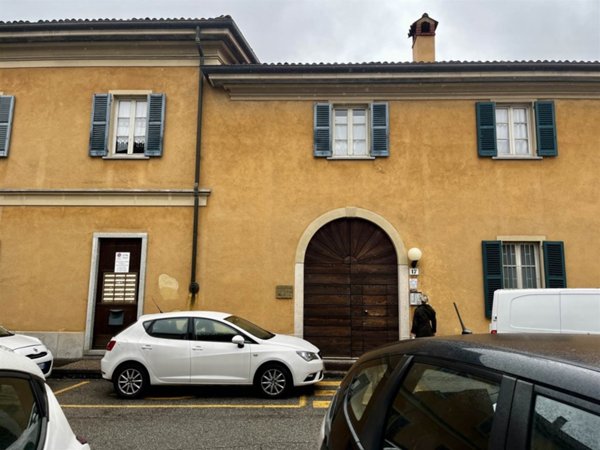 appartamento in vendita a Varese in zona Centro Città