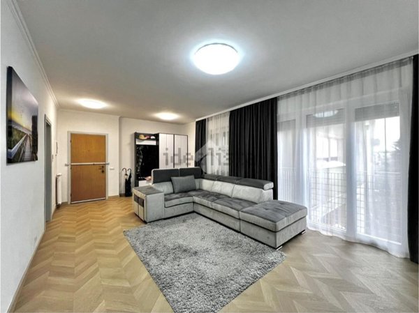 appartamento in vendita a Varese in zona Centro Città