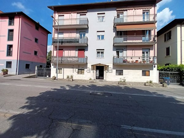 appartamento in vendita a Varese in zona Ippodromo