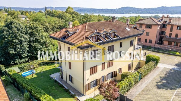 appartamento in vendita a Varese in zona Lissago