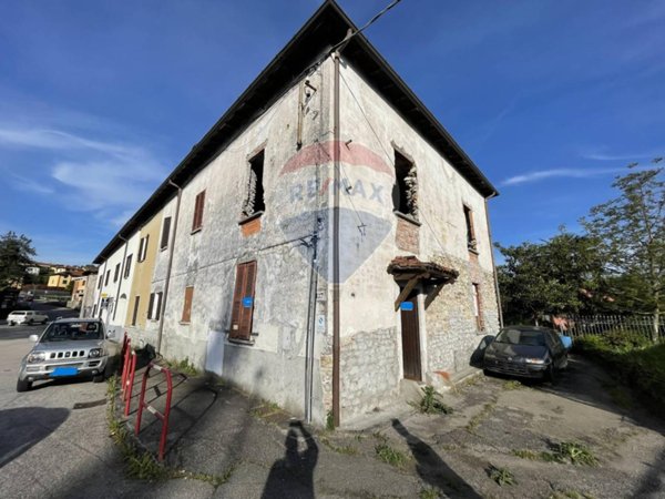 appartamento in vendita a Varese in zona Bobbiate