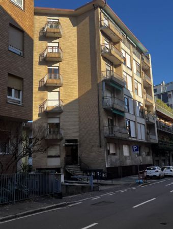 appartamento in vendita a Varese in zona Bosto