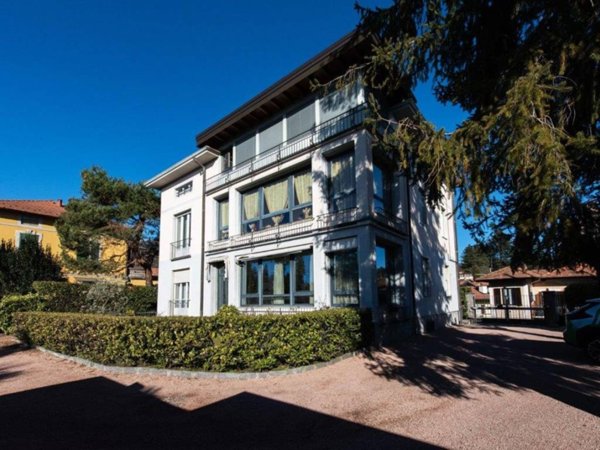 appartamento in vendita a Varese in zona Sant'Ambrogio