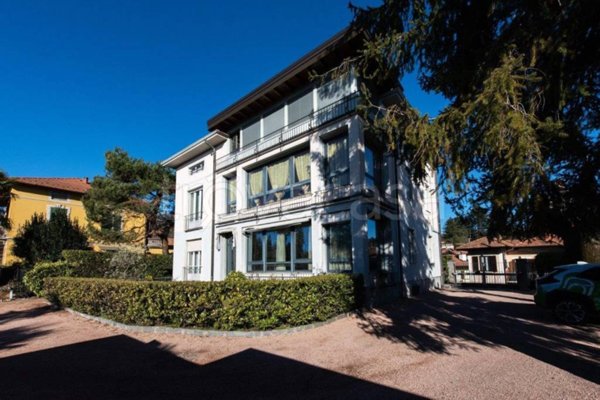 appartamento in vendita a Varese in zona Sant'Ambrogio