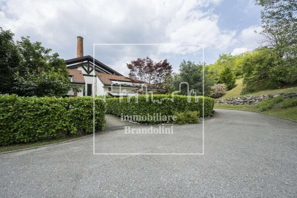 casa indipendente in vendita a Varese in zona Masnago