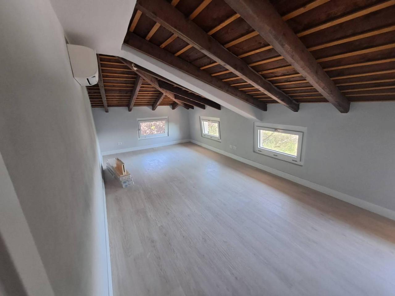 appartamento in vendita a Varese in zona Sant'Ambrogio
