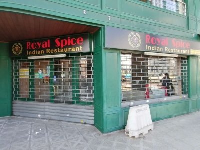 negozio in vendita a Varese in zona Centro Città