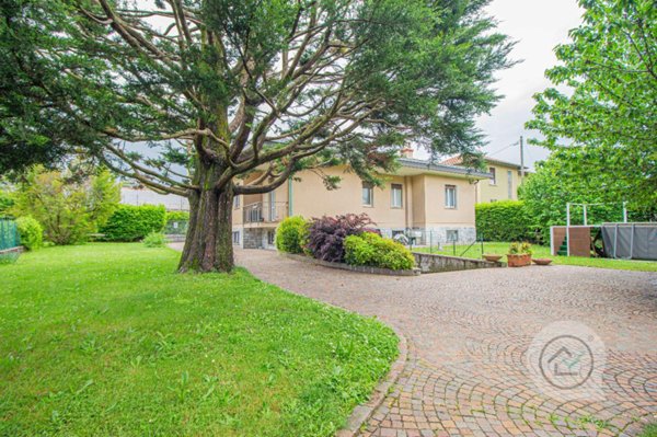 casa indipendente in vendita a Varese in zona San Fermo