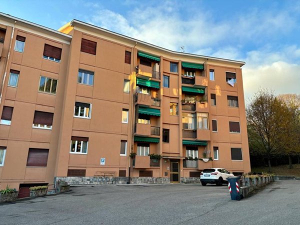 appartamento in vendita a Varese in zona Avigno