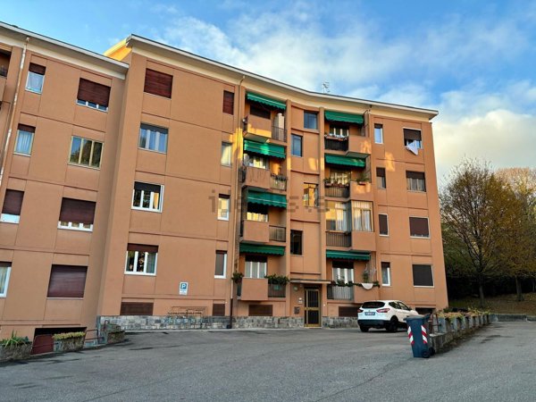 appartamento in vendita a Varese in zona Avigno