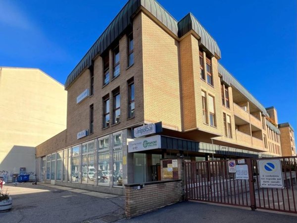 appartamento in vendita a Varese in zona Biumo