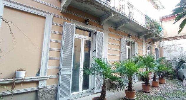 casa indipendente in vendita a Varese in zona Centro Città