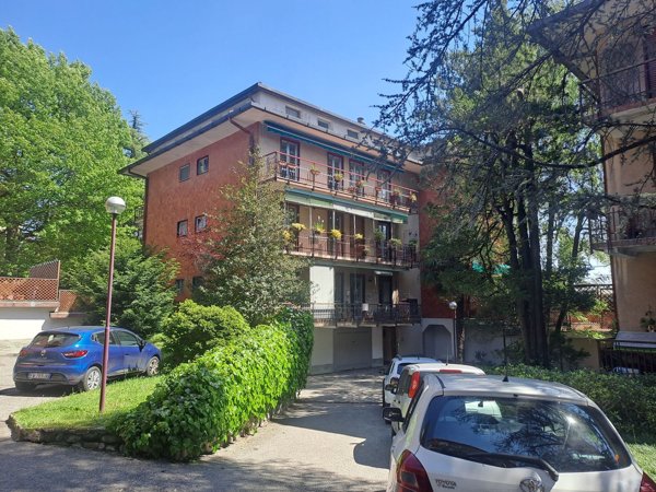 appartamento in vendita a Varese in zona Sant'Ambrogio