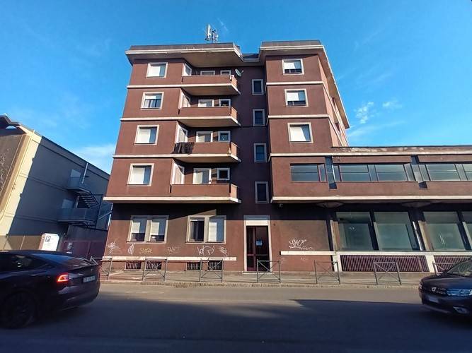appartamento in vendita a Varese in zona Giubiano