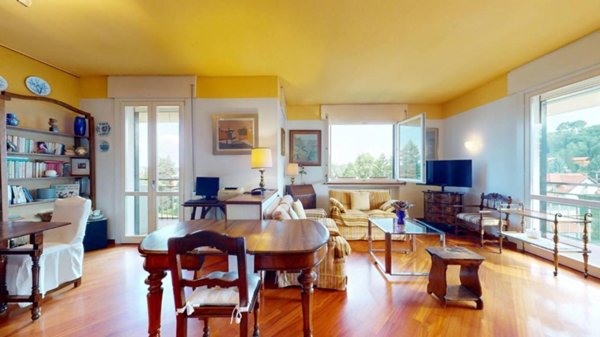 appartamento in vendita a Varese in zona Centro Città