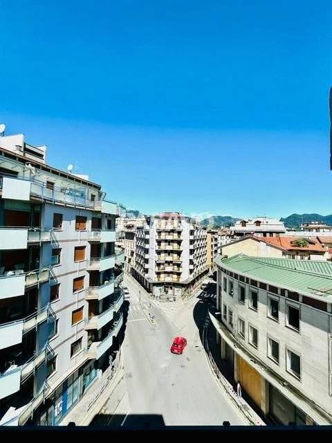 appartamento in vendita a Varese in zona Bosto