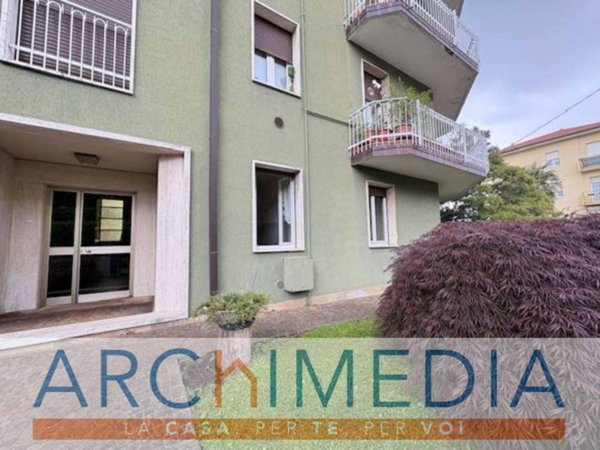 appartamento in vendita a Varese in zona Centro Città