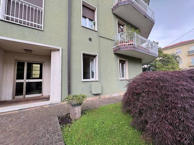 appartamento in vendita a Varese in zona Centro Città