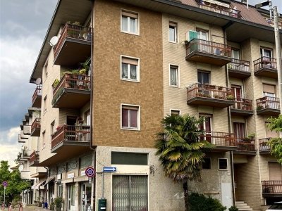 appartamento in vendita a Varese in zona Giubiano