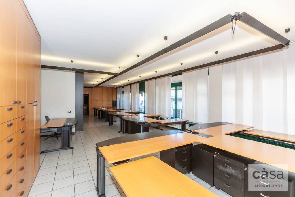 appartamento in vendita a Varese in zona Centro Città