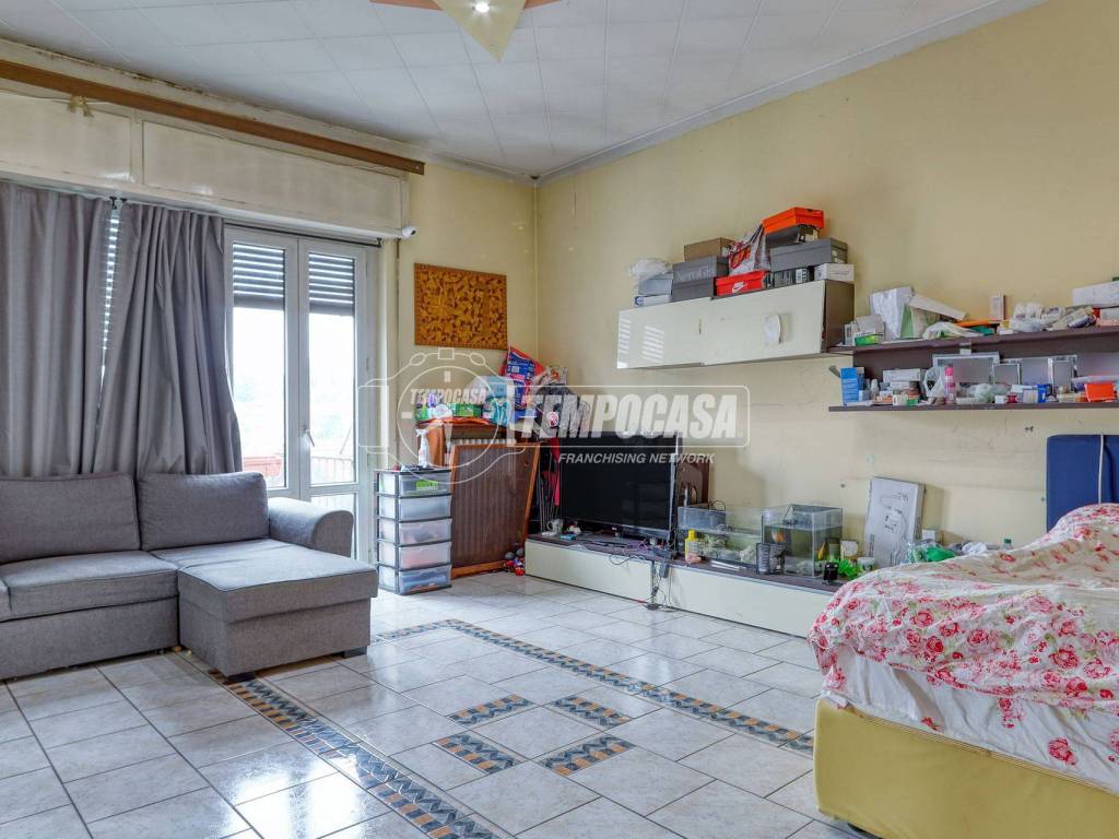 appartamento in vendita a Varese in zona Biumo