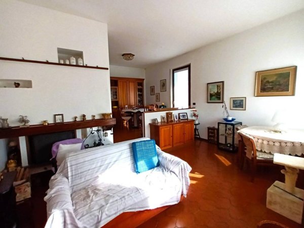 appartamento in vendita a Varese in zona Giubiano