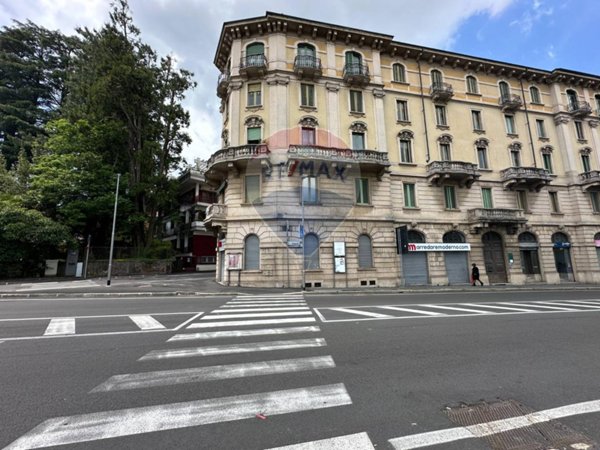 appartamento in vendita a Varese in zona Centro Città