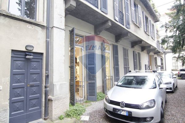 locale commerciale in vendita a Varese in zona Centro Città